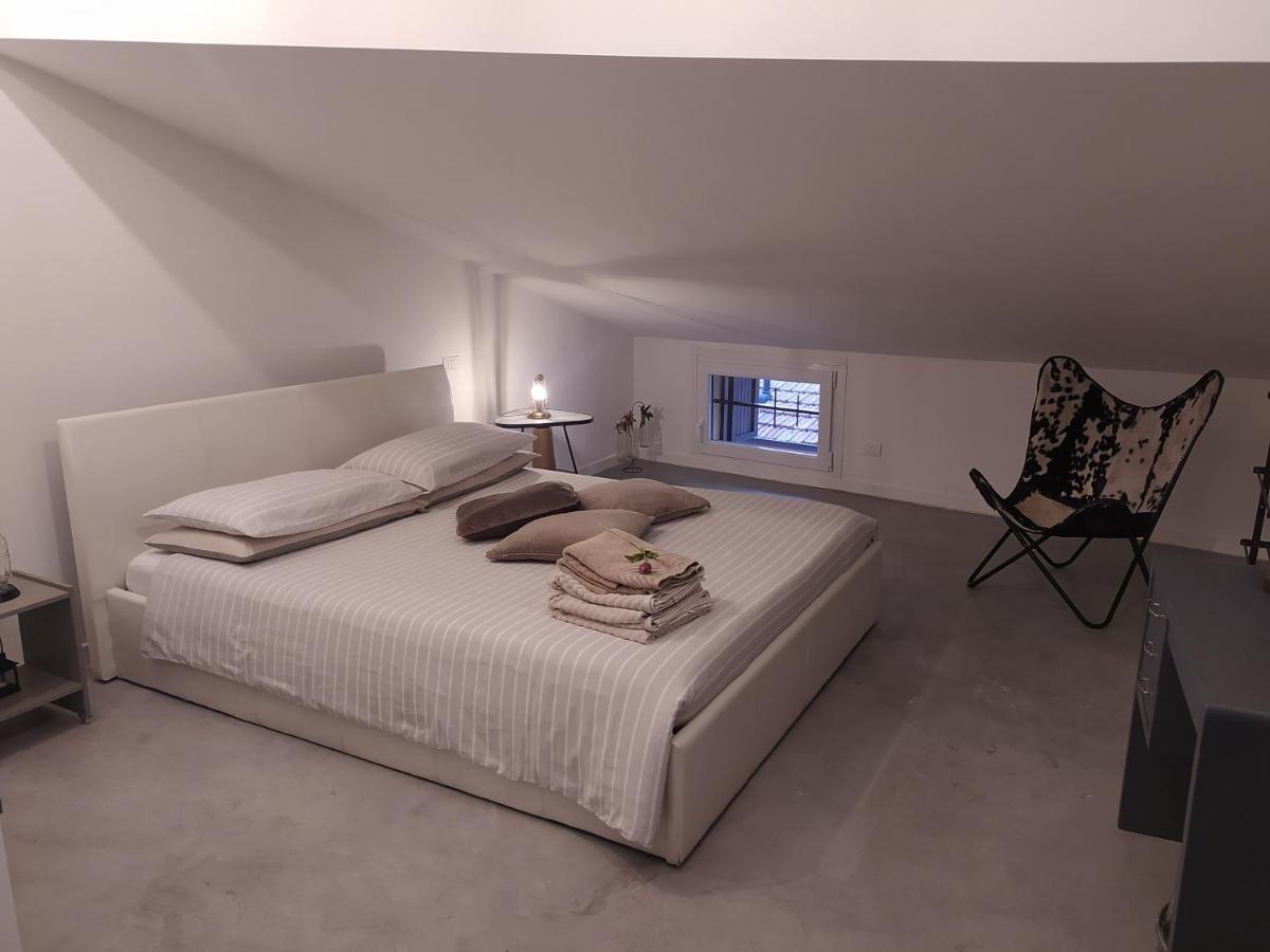 Sweet Dream Loft Apartment เวโรนา ภายนอก รูปภาพ
