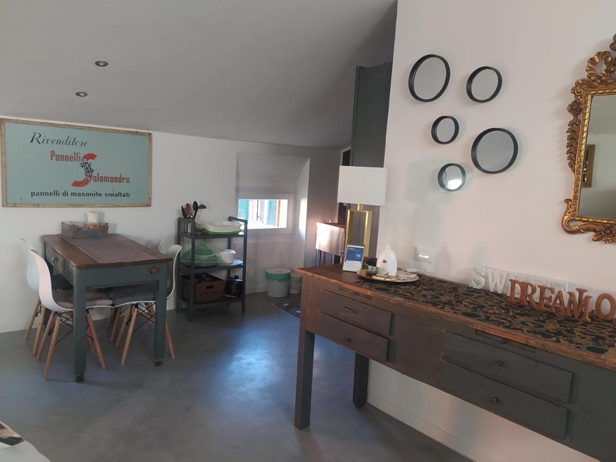 Sweet Dream Loft Apartment เวโรนา ภายนอก รูปภาพ