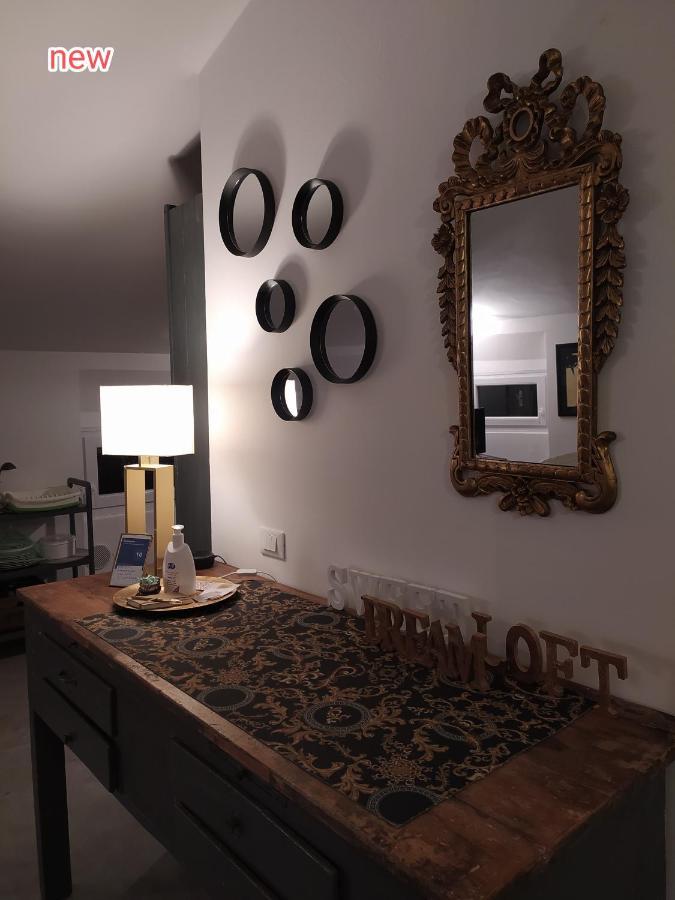 Sweet Dream Loft Apartment เวโรนา ภายนอก รูปภาพ