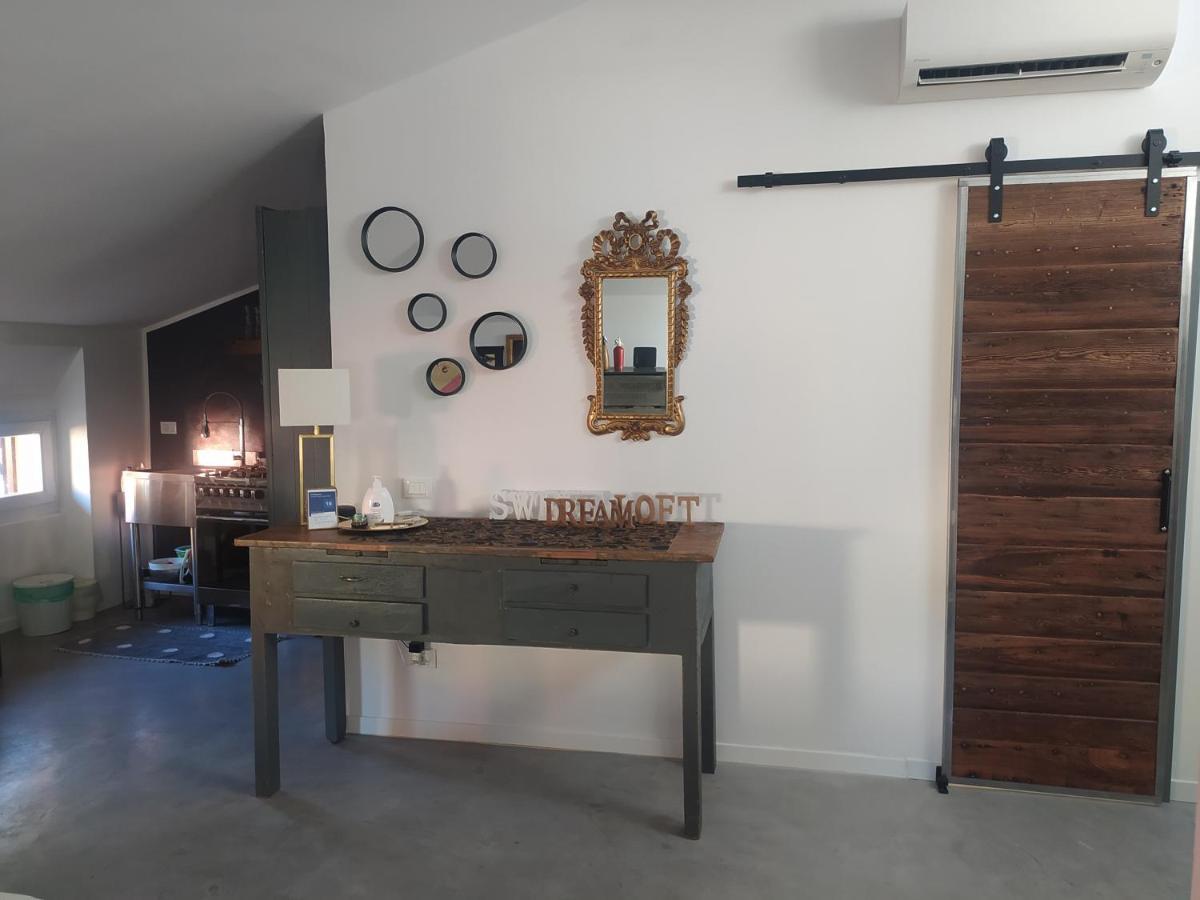 Sweet Dream Loft Apartment เวโรนา ภายนอก รูปภาพ