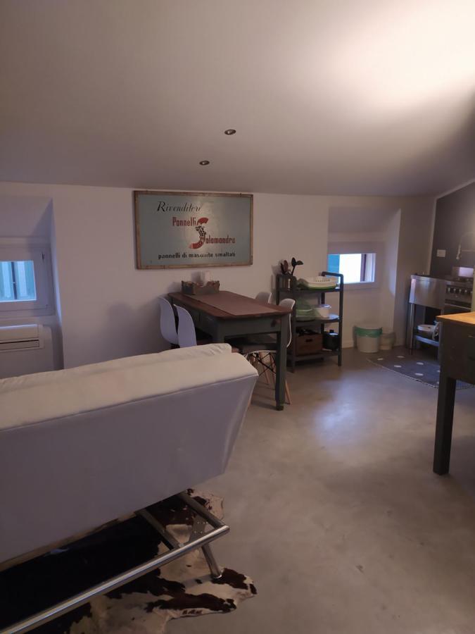 Sweet Dream Loft Apartment เวโรนา ภายนอก รูปภาพ